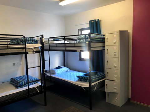 The Nook Backpackers - Kawana Tourism 18