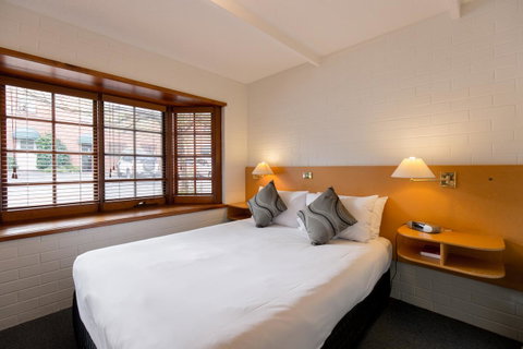Bay Hotel Apartments - Kawana Tourism 1
