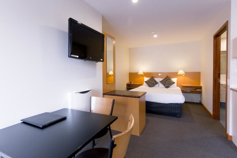 Bay Hotel Apartments - Kawana Tourism 20