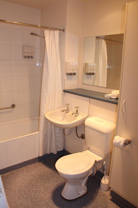 Bay Hotel Apartments - Kawana Tourism 27
