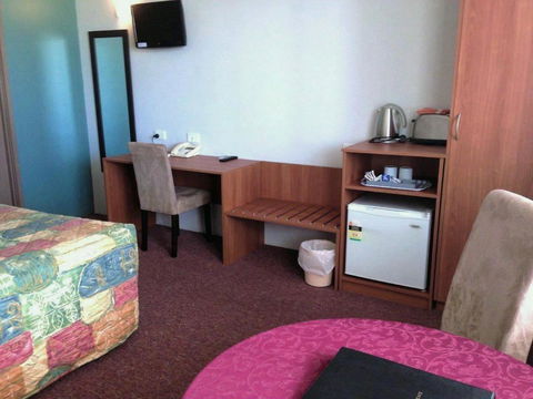 Mountain View Country Inn - Kawana Tourism 31