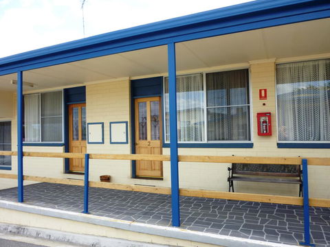 Mountain View Country Inn - Kawana Tourism 29
