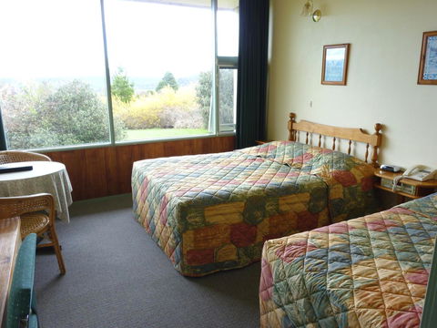 Mountain View Country Inn - Kawana Tourism 21