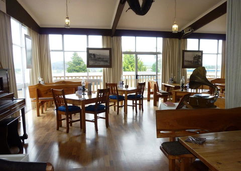 Mountain View Country Inn - Kawana Tourism 13
