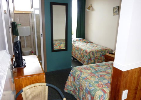 Mountain View Country Inn - Kawana Tourism 24