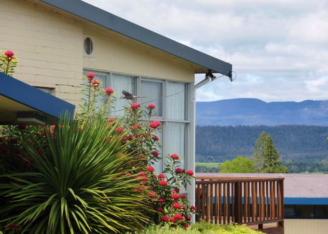 Mountain View Country Inn - Kawana Tourism 30