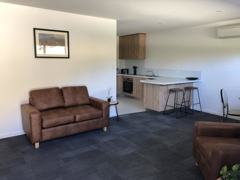 Risdon Brook Hotel - Kawana Tourism 15