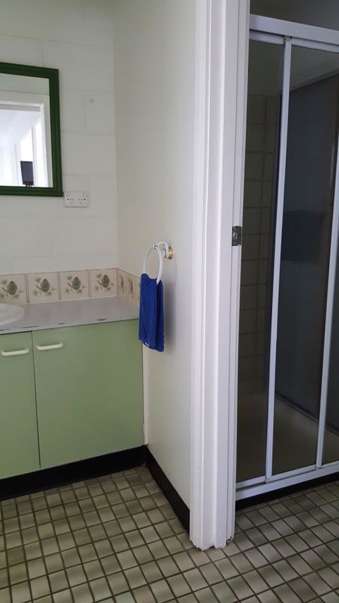 Anchor Wheel Motel - Kawana Tourism 1