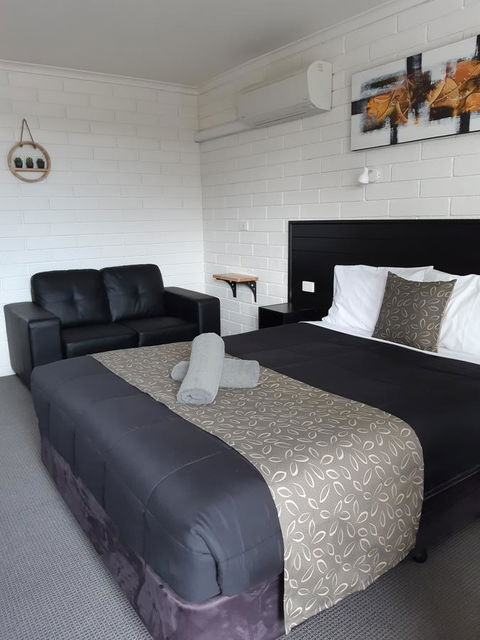 Anchor Wheel Motel - Kawana Tourism 0