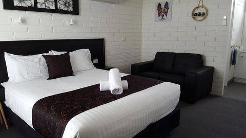 Anchor Wheel Motel - Kawana Tourism 16