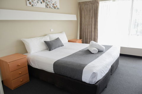 Beachway Motel - Kawana Tourism 23