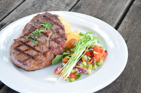 Beachway Motel - Kawana Tourism 40