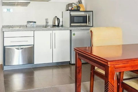 Battery Point Apartment With Car Park - Kawana Tourism 18