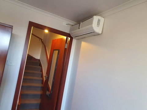 Battery Point Apartment With Car Park - Kawana Tourism 22