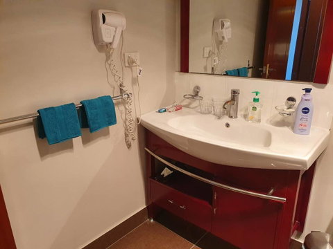 Battery Point Apartment With Car Park - Kawana Tourism 10