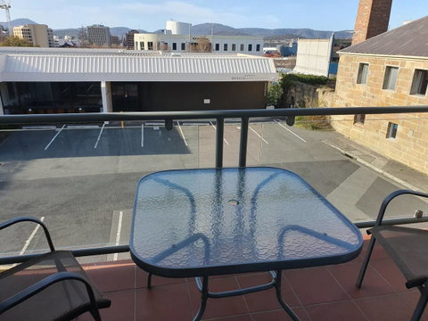 Battery Point Apartment With Car Park - Kawana Tourism 11