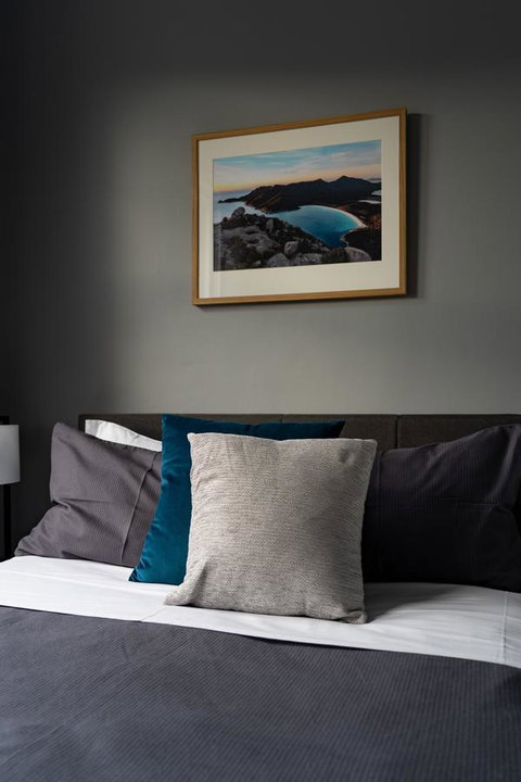 The Tasmanian Inn - Kawana Tourism 5