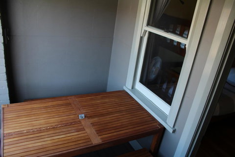 The Tasmanian Inn - Kawana Tourism 27