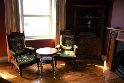 The Tasmanian Inn - Kawana Tourism 20