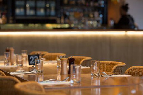 Shoreline Hotel - Kawana Tourism 3