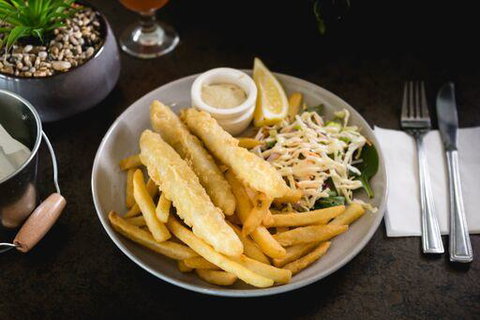 Shoreline Hotel - Kawana Tourism 7
