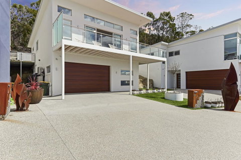 Lookout Point Guest House - Kawana Tourism 24