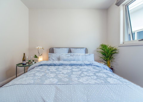 Lookout Point Guest House - Kawana Tourism 25