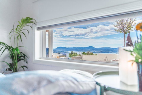 Lookout Point Guest House - Kawana Tourism 30