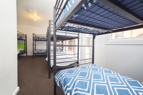 The Brunswick Hotel - Kawana Tourism 30