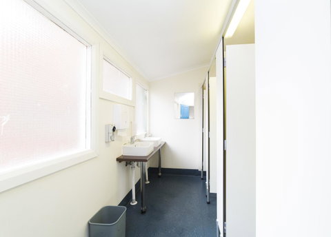 The Brunswick Hotel - Kawana Tourism 24