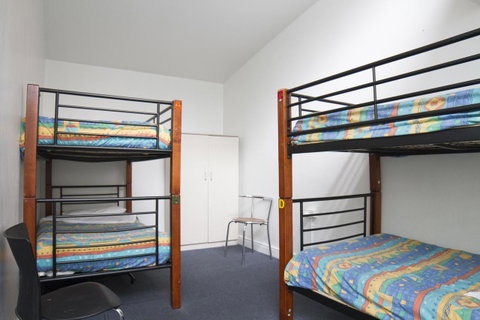 The Brunswick Hotel - Kawana Tourism 36