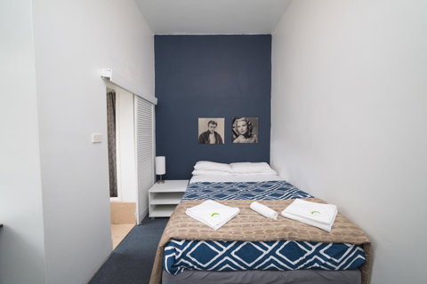 The Brunswick Hotel - Kawana Tourism 12