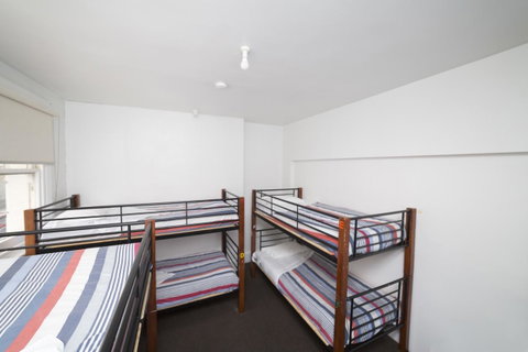 The Brunswick Hotel - Kawana Tourism 27