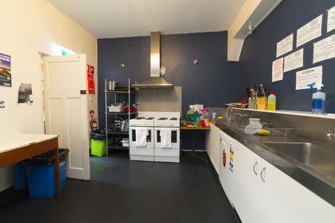 The Brunswick Hotel - Kawana Tourism 22