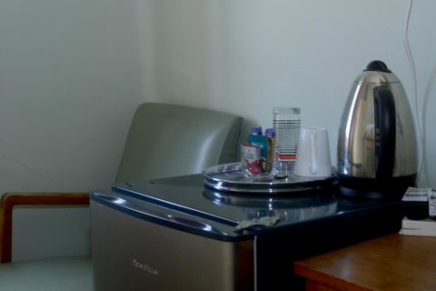 Edinburgh Gallery Bed & Breakfast - Kawana Tourism 30