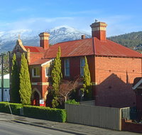 Edinburgh Gallery Bed  Breakfast - Kawana Tourism