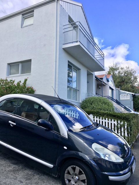 4 At 8 Townhouse Newcastle St - Kawana Tourism 8