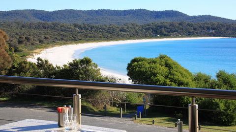 BAY OF FIRES ECO HUT Off Grid Experience At Binalong Bay - Kawana Tourism 13