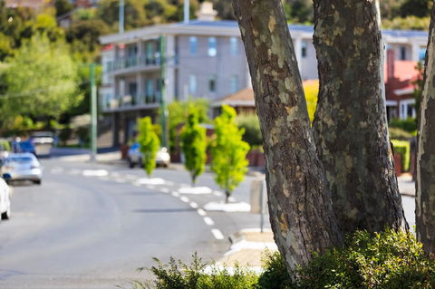 WEST NEST | Classic 3BR Hobart Terrace BEST Location, View, Close To City - Kawana Tourism 20