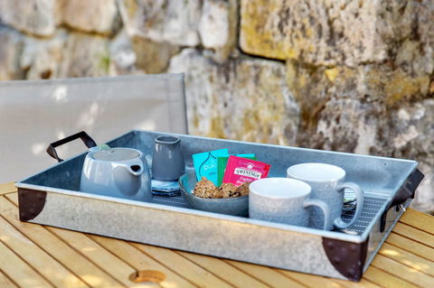 WEST NEST | Classic 3BR Hobart Terrace BEST Location, View, Close To City - Kawana Tourism 22