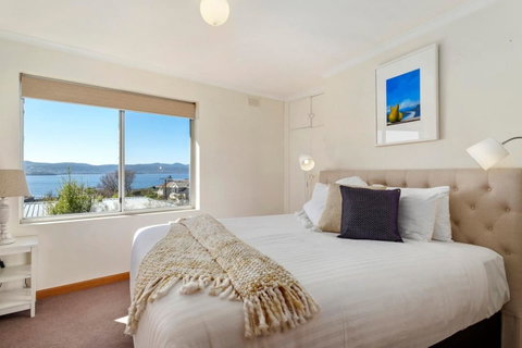 Sandcastle At Sandy Bay - Kawana Tourism 22