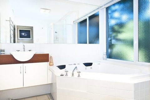 567 Sandy Bay - Kawana Tourism 24