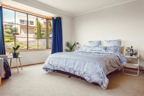 Vintage Cuddle Guest House - Kawana Tourism 15