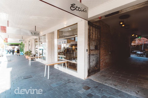 Devine Stays - Hayloft On ELizabeth - Kawana Tourism 8