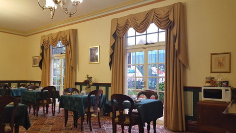 Orana House - Kawana Tourism 4