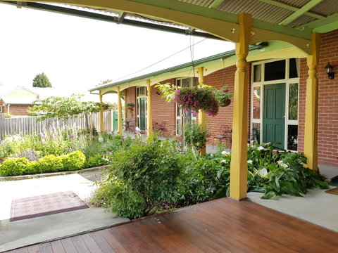 Orana House - Kawana Tourism 12