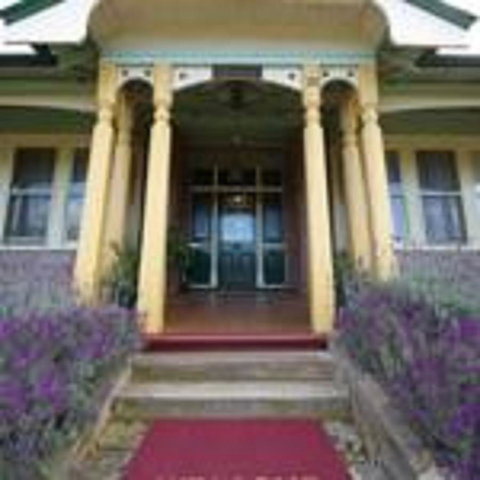 Orana House - Kawana Tourism 3