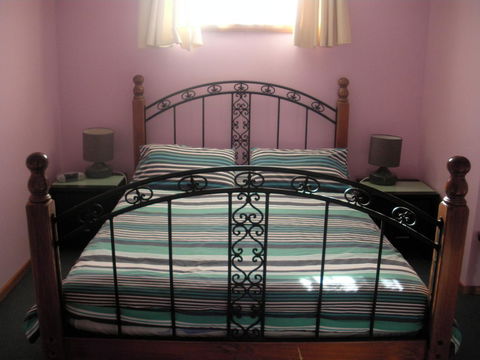 Bridport Seaside Lodge - Kawana Tourism 3