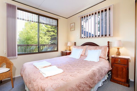 Tamar River Retreat - Kawana Tourism 18