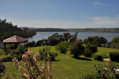 Tamar River Retreat - Kawana Tourism 43
